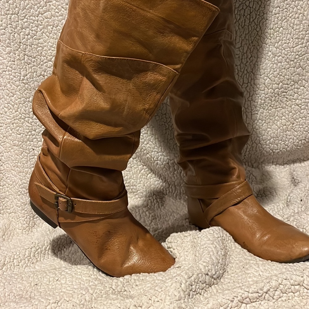 Beige dressy fall boots, size 8 with small chunky heel.